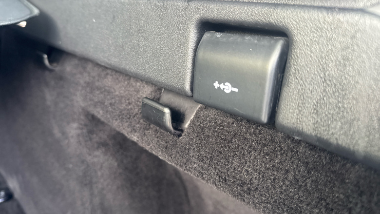 Land Rover Range Rover Sport 3.0 D300 Autobiography Dynamic 5dr Auto Diesel Estate